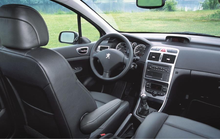  Peugeot 307 2001 года  (фото 12 из 31)